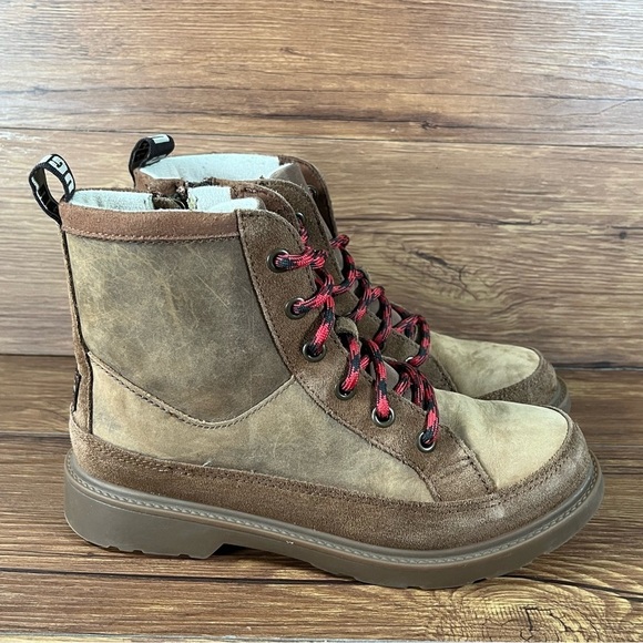 UGG Robley Brown Leather Lace Up Boots Size 4Y Shoes - Picture 10 of 10
